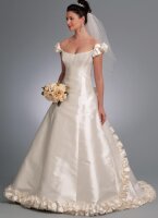 V1095 Damen Schleppe Kleidchen, Vogue