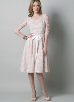 V8766 Damen Kleid, Schnittmuster von Vogue