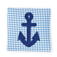 Applikation Anker auf blauem/weißem Stoff