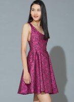 M7719 Damen Kleid, Schnittmuster von McCalls