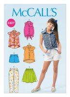 M6951 Shirt Hose Shorts Top Plus, McCalls