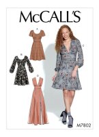 M7802 Damen Kleid, Schnittmuster von McCalls