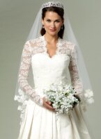 B5731 Damen Schleppe Kleid, Butterick